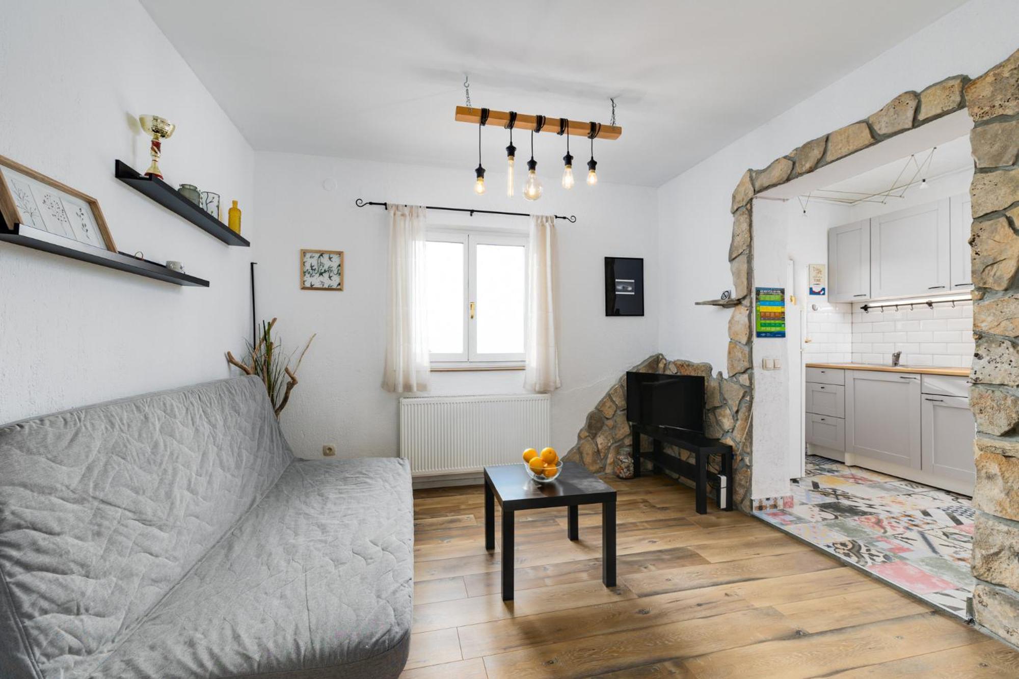 Apartment Iskra By El-Pi Tours Нивице Экстерьер фото