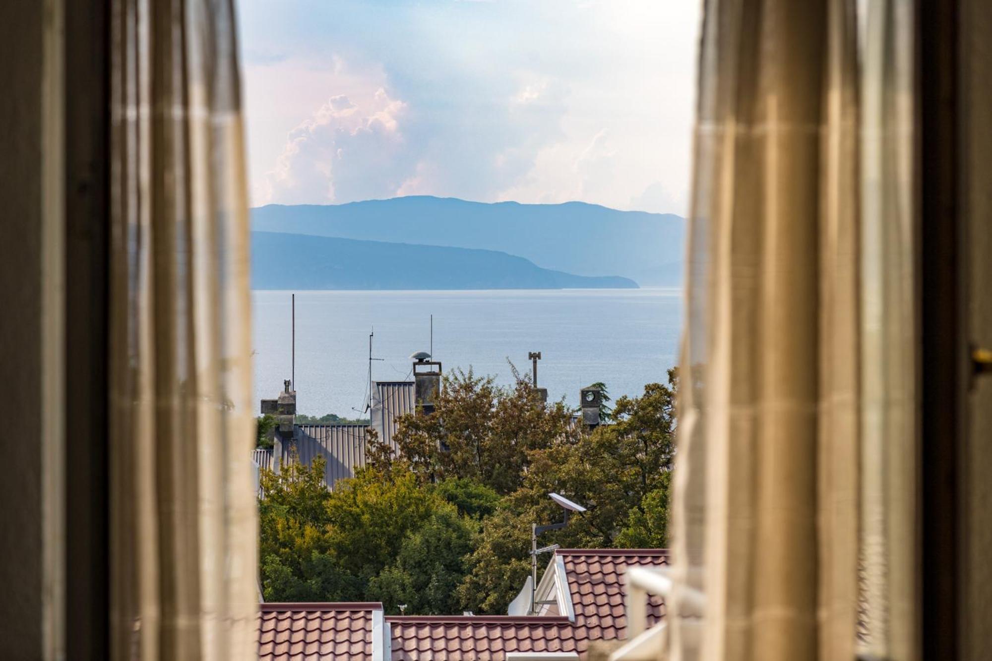 Apartment Iskra By El-Pi Tours Нивице Экстерьер фото